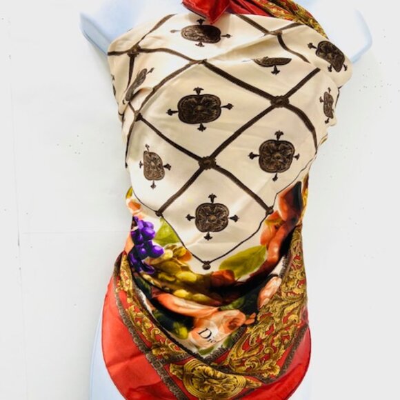 Over size Christian Dior 100% silk scarf or wrap full body, 43" x 43" size(23) - Picture 3 of 14